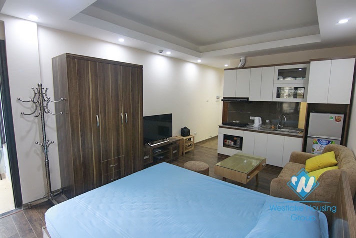 Nice and new studio for rent on Huynh Thuc Khang, Dong Da